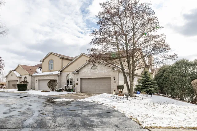 $500,000 | 18055 Upland Drive, Tinley Park, IL 60487