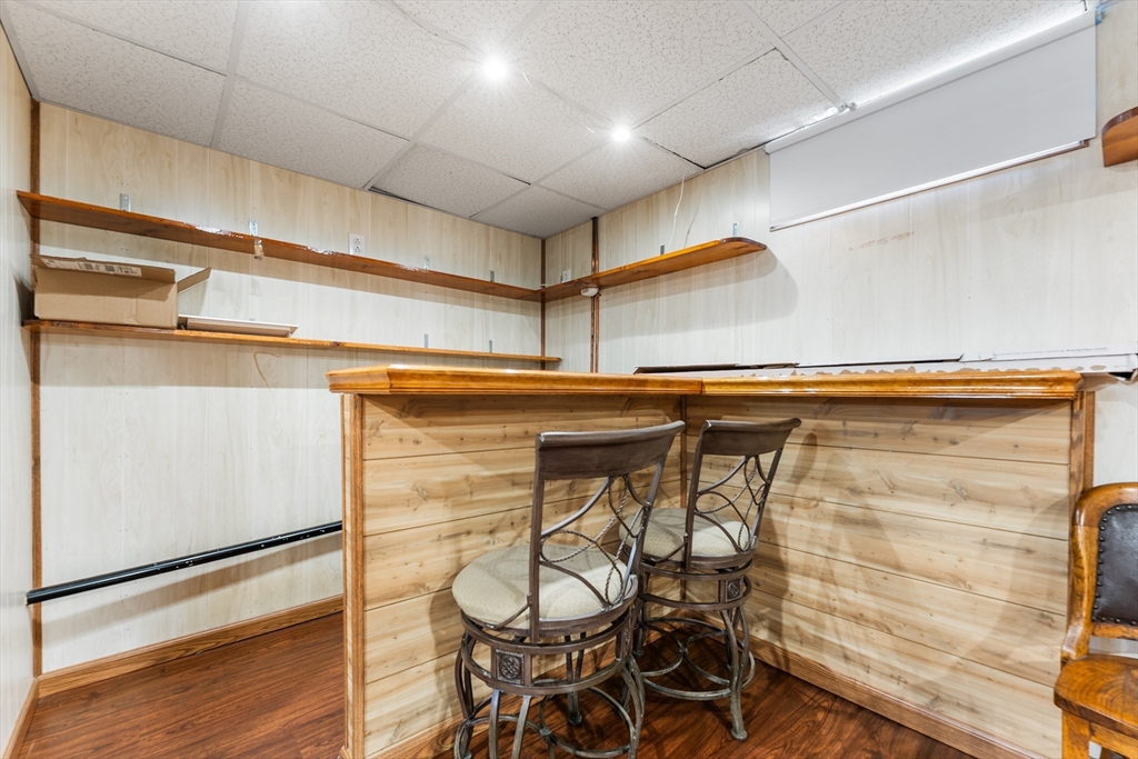 64 Rochford Circle Springfield, MA 01128 - Photo 19 of 36
