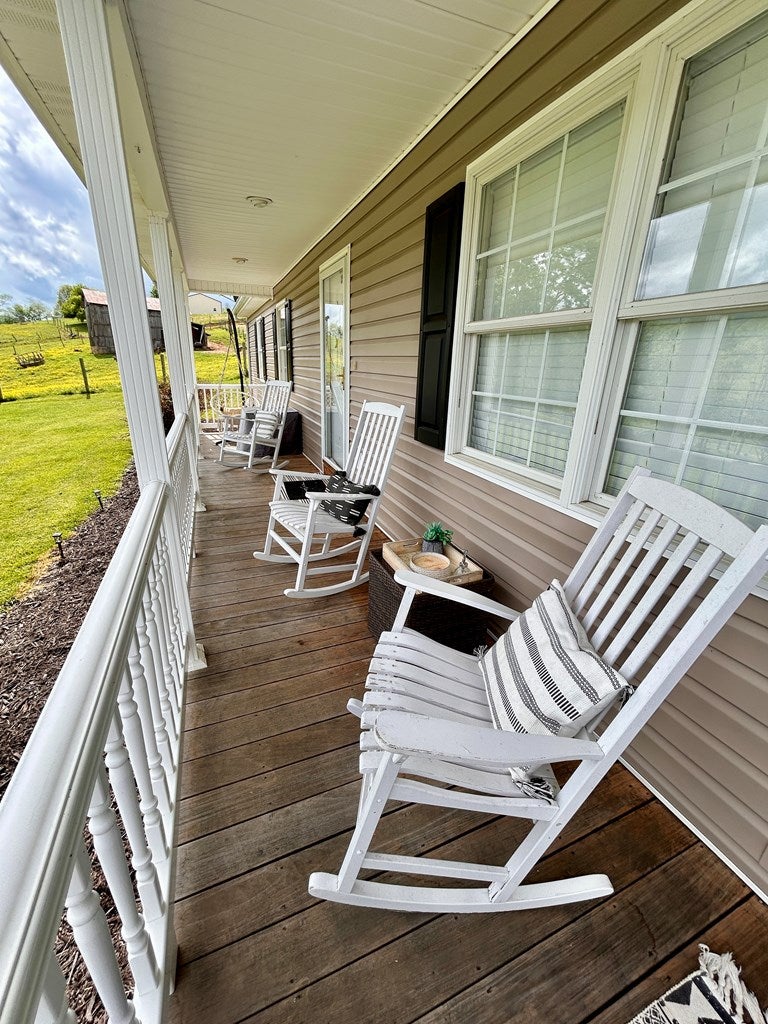 1319 Stonebruise Road Lebanon, VA 24266 - Photo 40 of 48 Gallery Image 40
