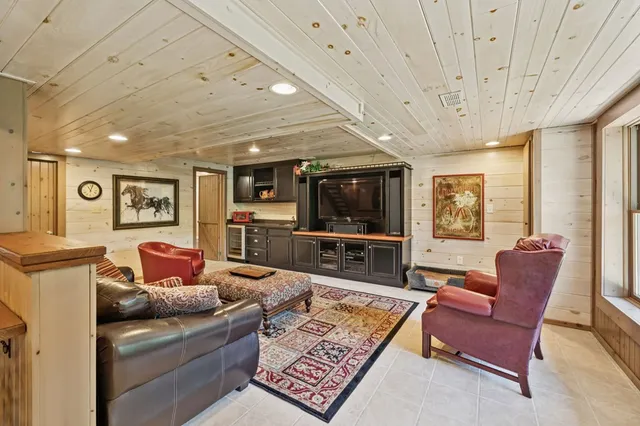 $850,000 | 106 Fletcher Drive, Reliance, TN 37369