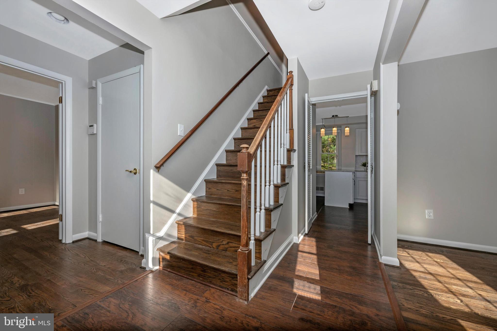 3201 Llewellyn Field Road Olney, MD 20832 - Photo 3 of 54