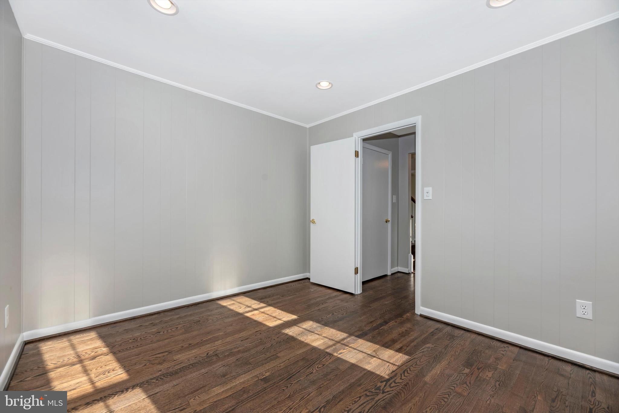 3201 Llewellyn Field Road Olney, MD 20832 - Photo 5 of 54