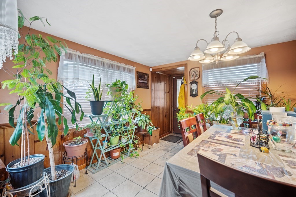 72 Curve Street Springfield, MA 01104 - Photo 6 of 16 Gallery Image 6