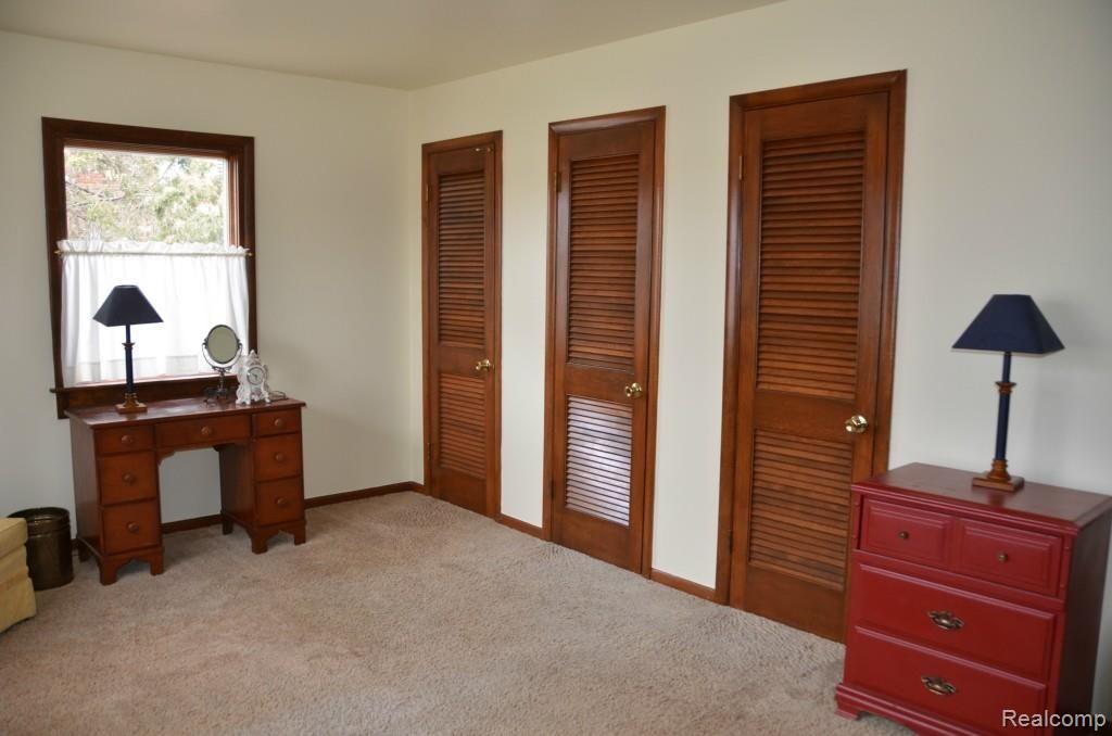 25457 Meridian Road Grosse Ile, MI 48138 - Photo 30 of 32 DSC_9406.jpg