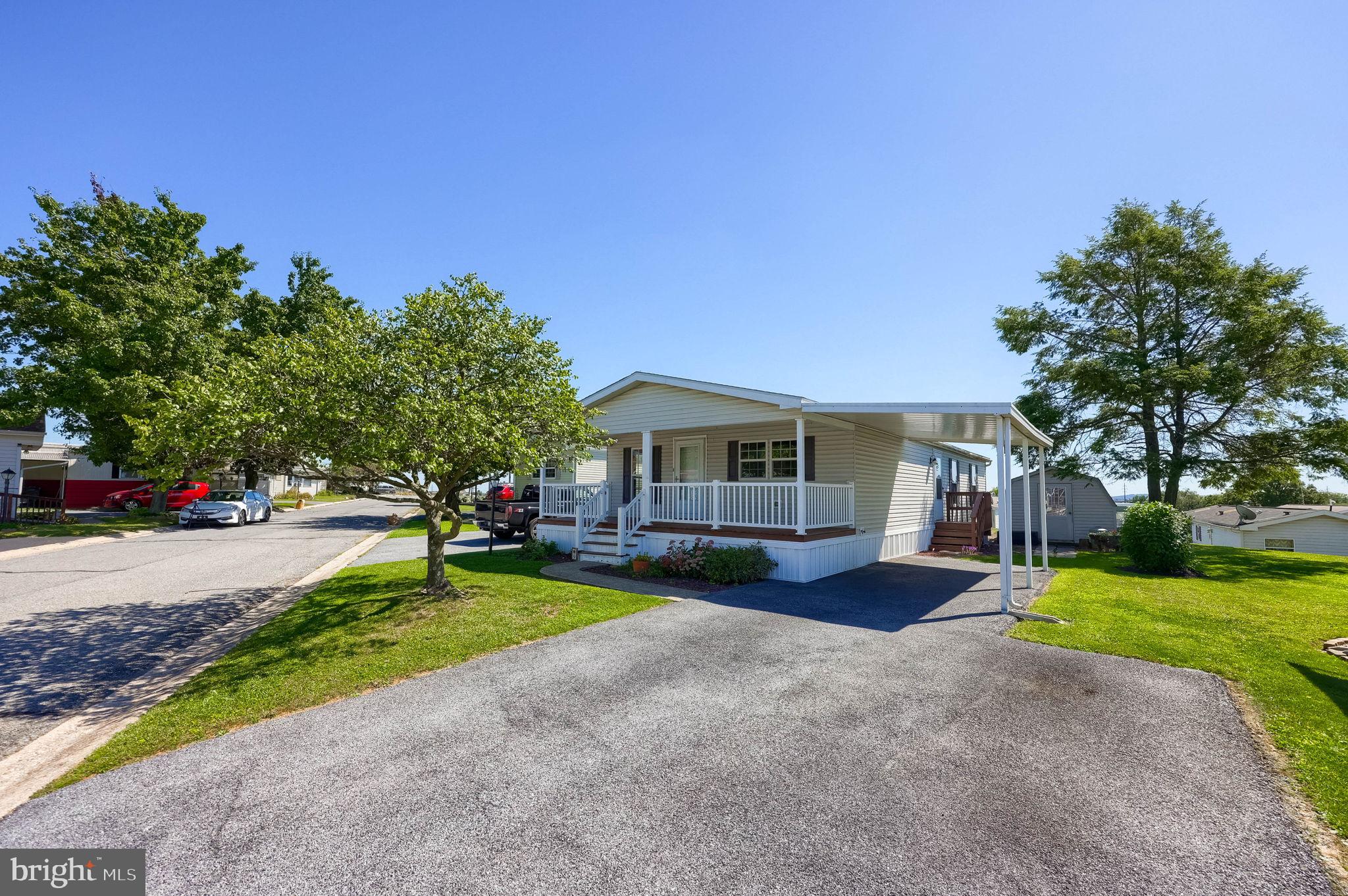 9 Ridgewood Manor Manheim, PA 17545 - Photo 1 of 33 Gallery Image 1