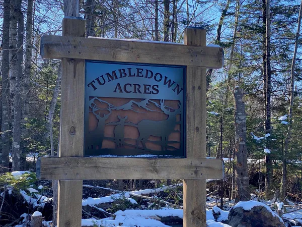 $75,000 | 2 Tumbledown Lane, Greenville, ME 04441