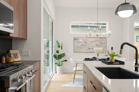 $737,500 | 601 Vermont Road, Unit 2, Austin, TX 78702