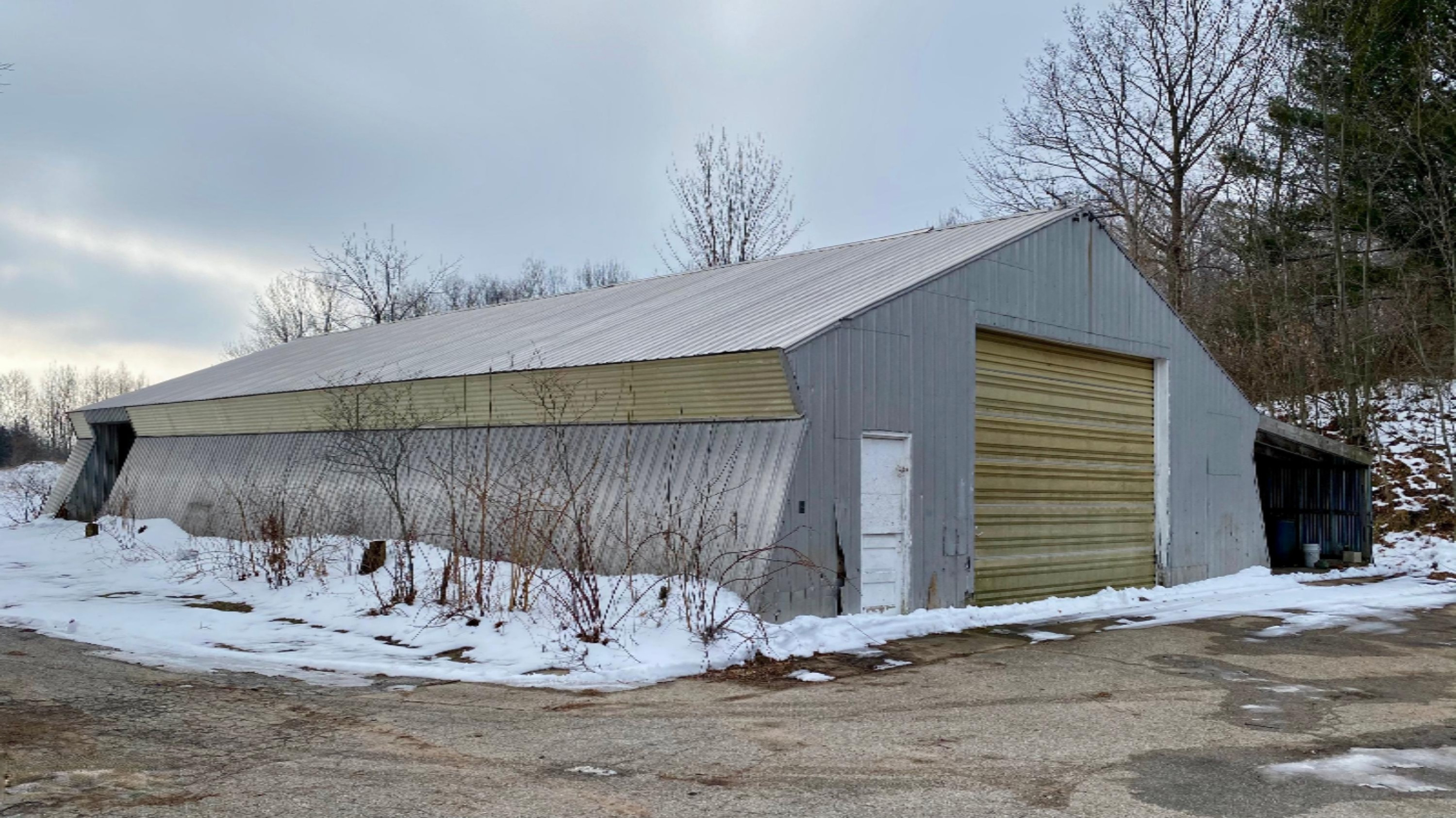 4824 Maidens Road Onekama, MI 49675 - Photo 7 of 56 80x40 pole barn