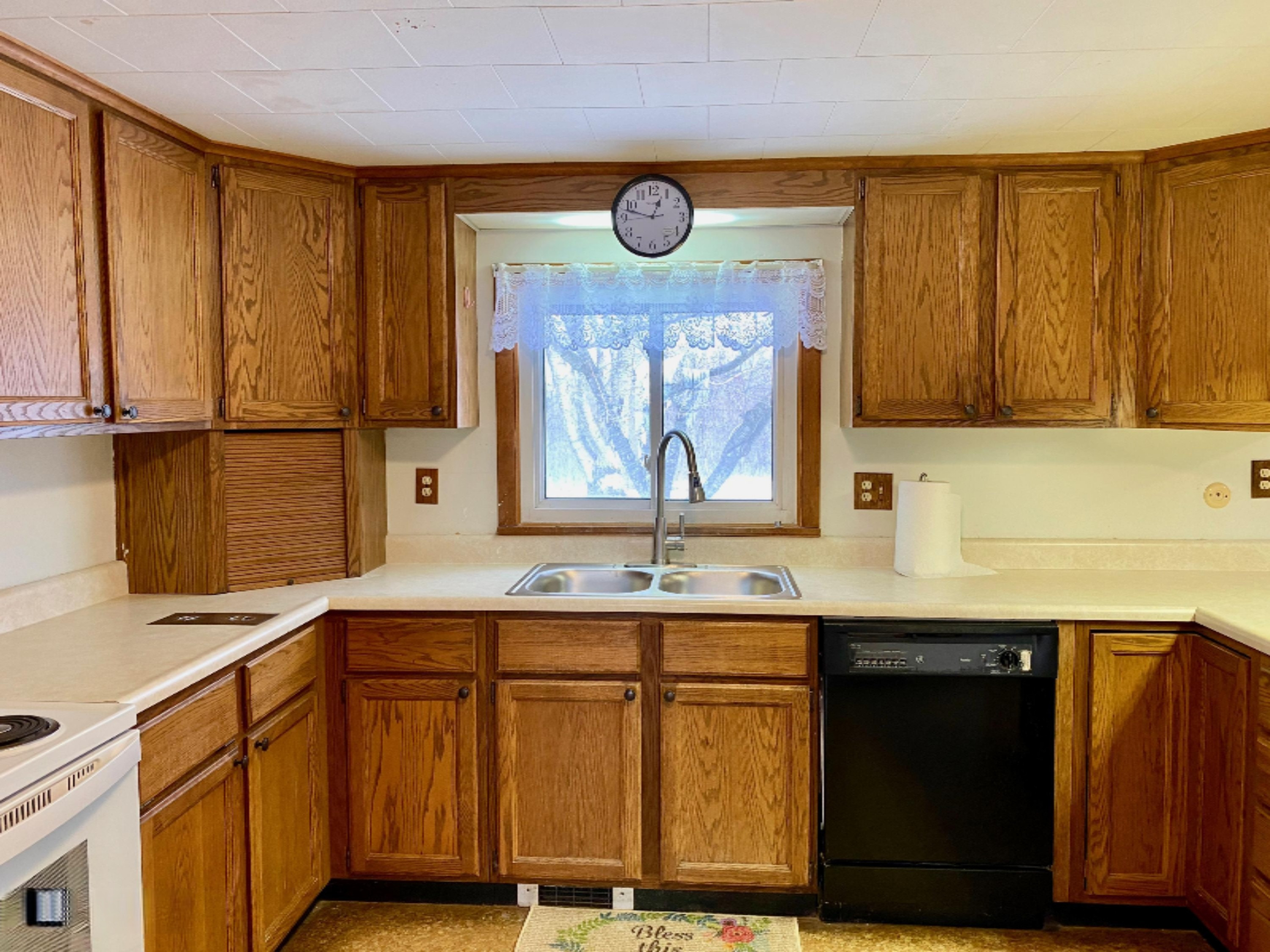 4824 Maidens Road Onekama, MI 49675 - Photo 9 of 56 kitchen