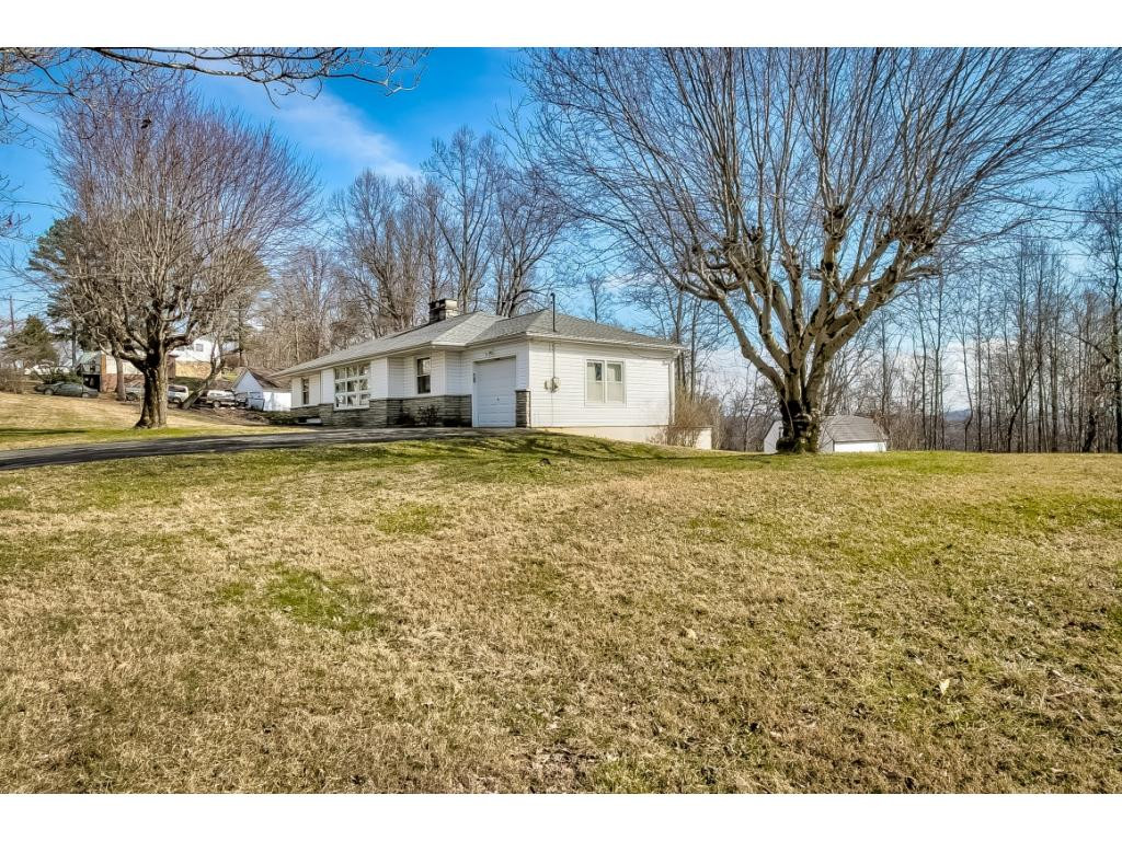 4849 Edens View Road Kingsport, TN 37664 - Photo 29 of 31 Wonder Yard Space