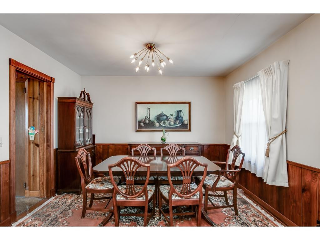 4849 Edens View Road Kingsport, TN 37664 - Photo 9 of 31 Dining Room Area