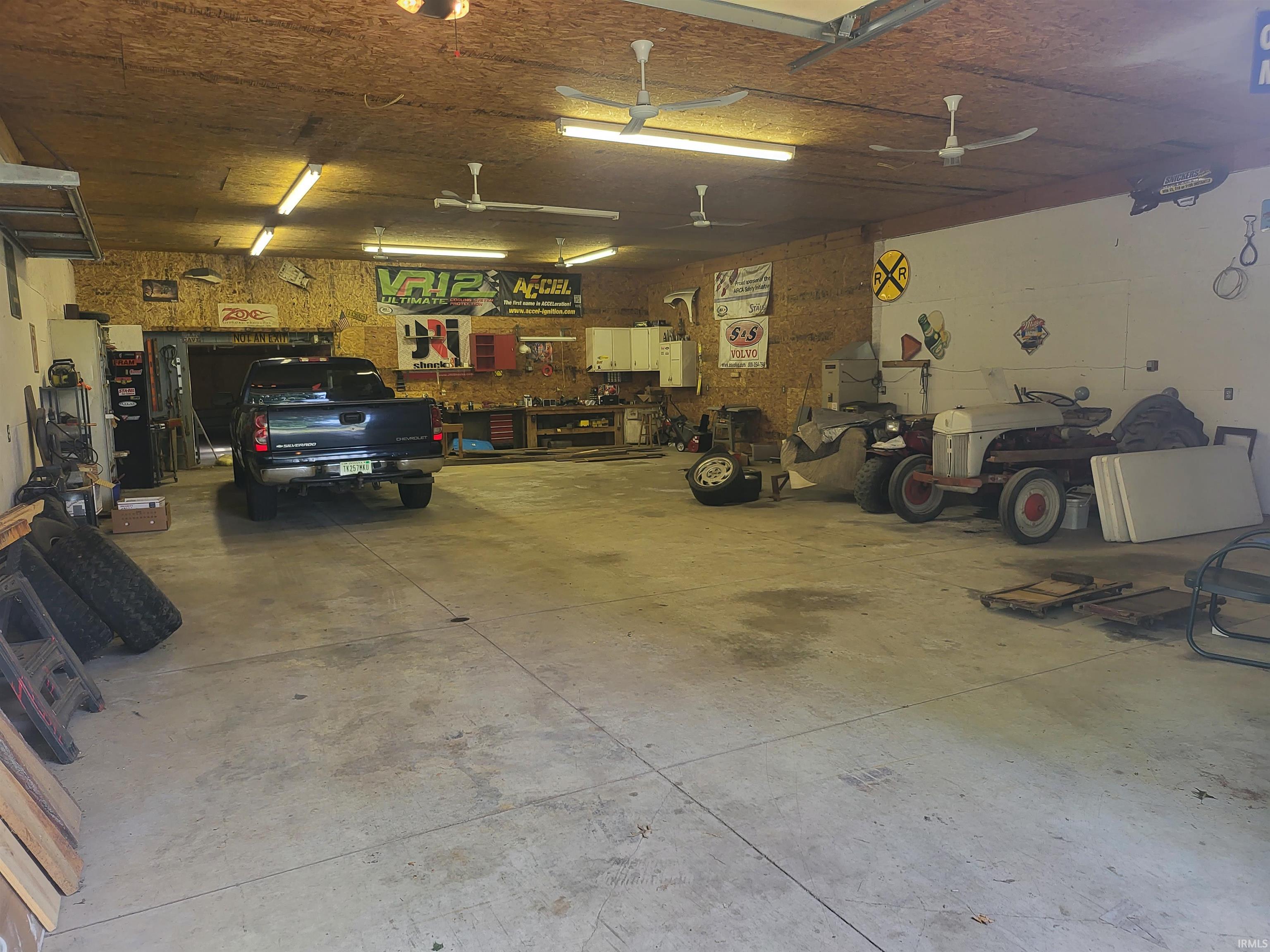 9397 1st Road Bremen, IN 46506 - Photo 12 of 14