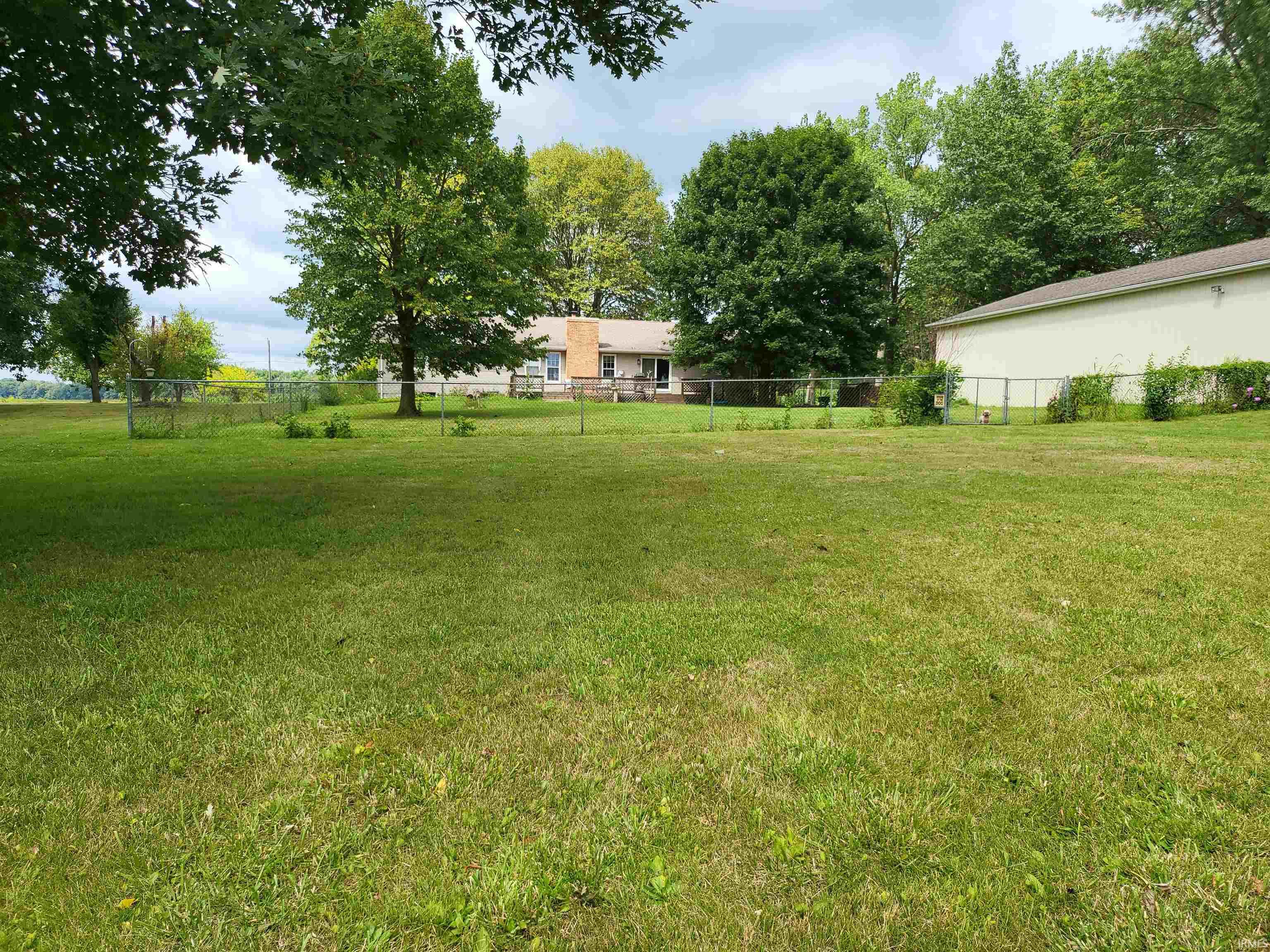 9397 1st Road Bremen, IN 46506 - Photo 4 of 14