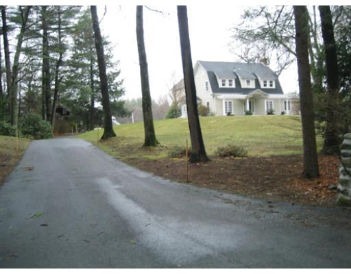 18 Sudbury Road Weston, MA 02493 - Photo 2 of 7