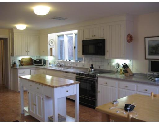 18 Sudbury Road Weston, MA 02493 - Photo 5 of 7