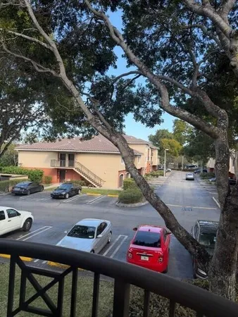 $1,700 | 4195 Haverhill Road, Unit 319, West Palm Beach, FL 33417