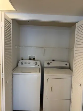 $1,700 | 4195 Haverhill Road, Unit 319, West Palm Beach, FL 33417