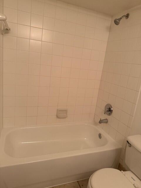 4195 Haverhill Road, Unit 319 West Palm Beach, FL 33417 - Photo 10 of 15 12