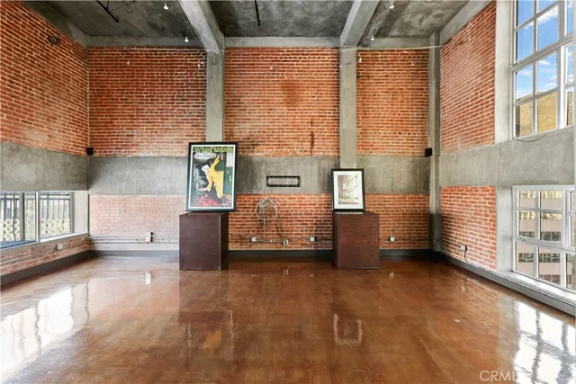 a view of entryway and hall