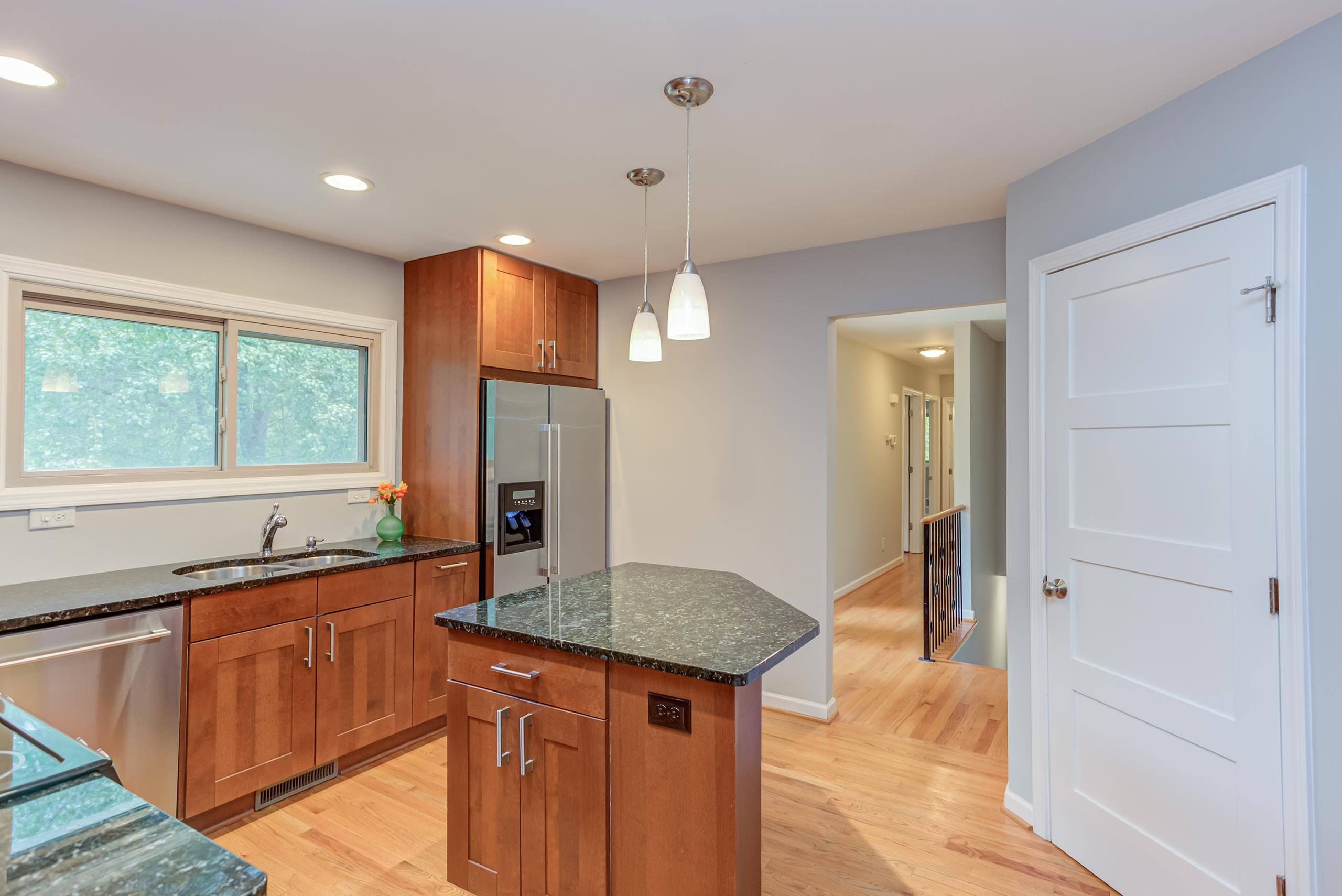 912 Winona Road Raleigh, NC 27609 - Photo 6 of 30 Photo 6