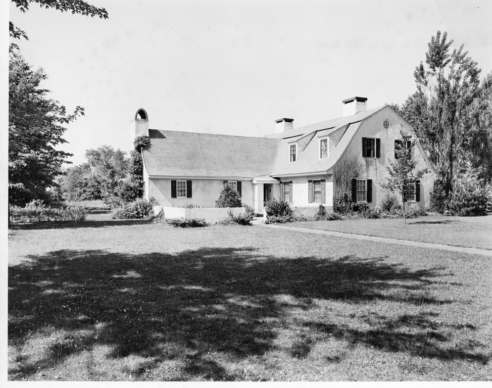 229 Musketaquid Road Concord, MA 01742 - Photo 21 of 21 a front view of a house with a yard