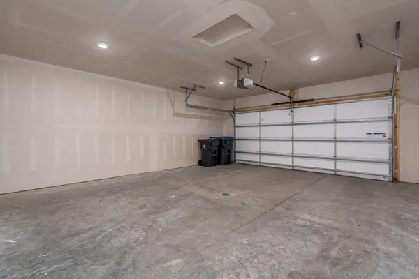 $299,900 | 3203 Noble Drive, Mankato, MN 56001