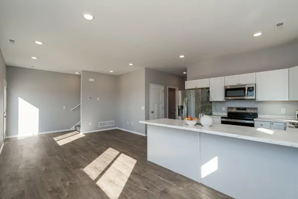 $299,900 | 3203 Noble Drive, Mankato, MN 56001