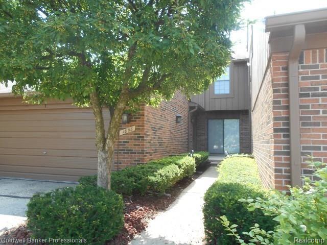 1898 Jenny Lane Rochester Hills, MI 48309 - Photo 1 of 12