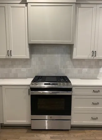 $2,250 | 2539 West Iowa Street, Unit 1, Chicago, IL 60622