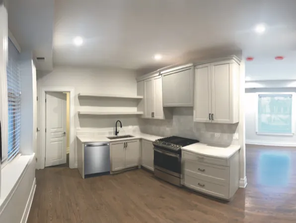 $2,250 | 2539 West Iowa Street, Unit 1, Chicago, IL 60622