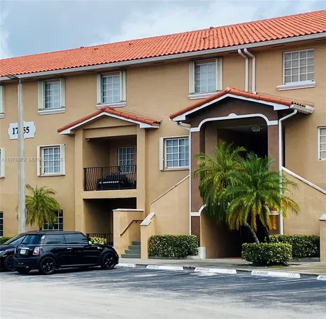 $2,700 | 17415 Northwest 75th Place, Unit 108, Hialeah, FL 33015