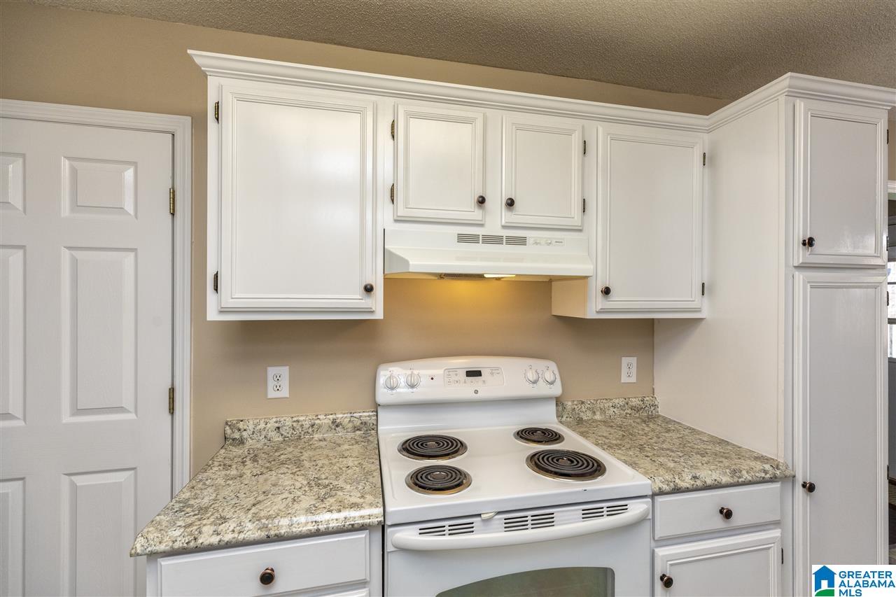 5310 Pinson Ridge Pinson, AL 35126 - Photo 5 of 17