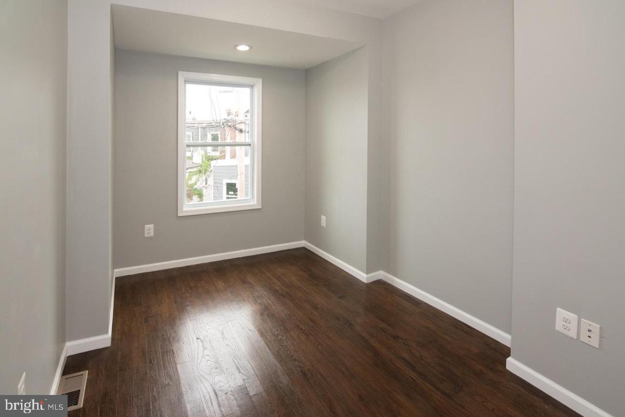 745 Dolphin Street Baltimore, MD 21217 - Photo 16 of 22