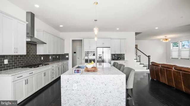 $915,000 | 1639 Stream Valley Overlook, Severn, MD 21144