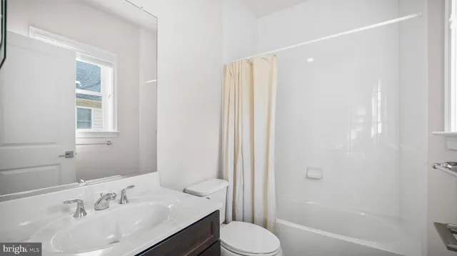 $915,000 | 1639 Stream Valley Overlook, Severn, MD 21144