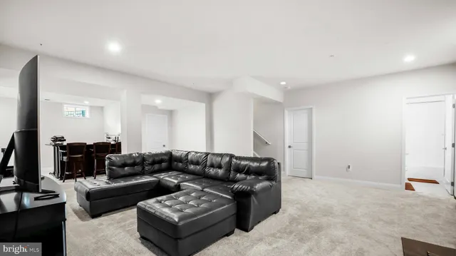 $915,000 | 1639 Stream Valley Overlook, Severn, MD 21144