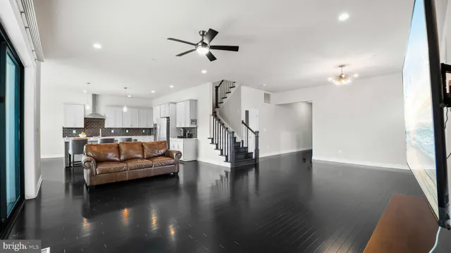 $915,000 | 1639 Stream Valley Overlook, Severn, MD 21144