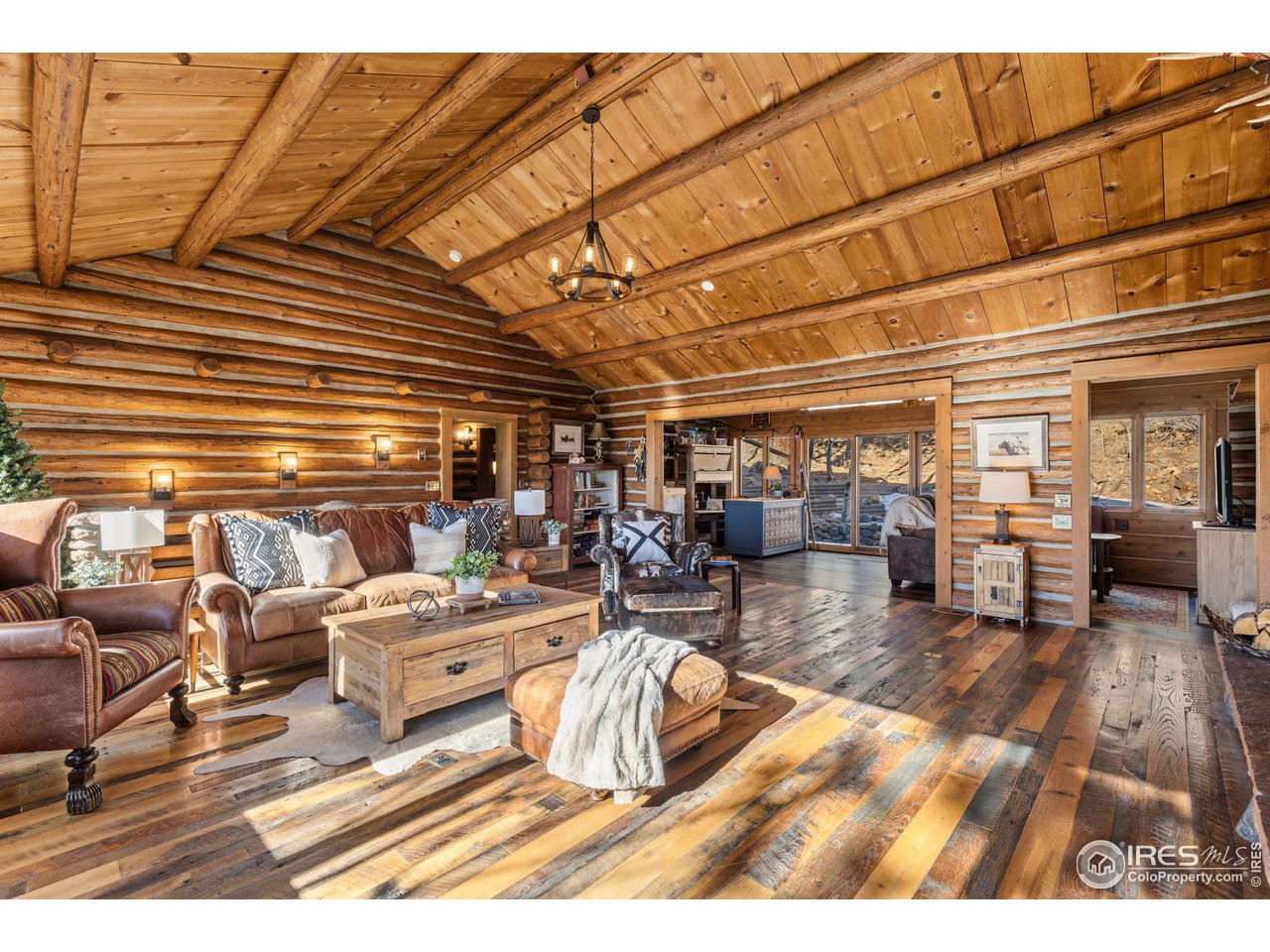 547 Taylor Road Lyons, CO 80540 - Photo 9 of 40 Gallery Image 9