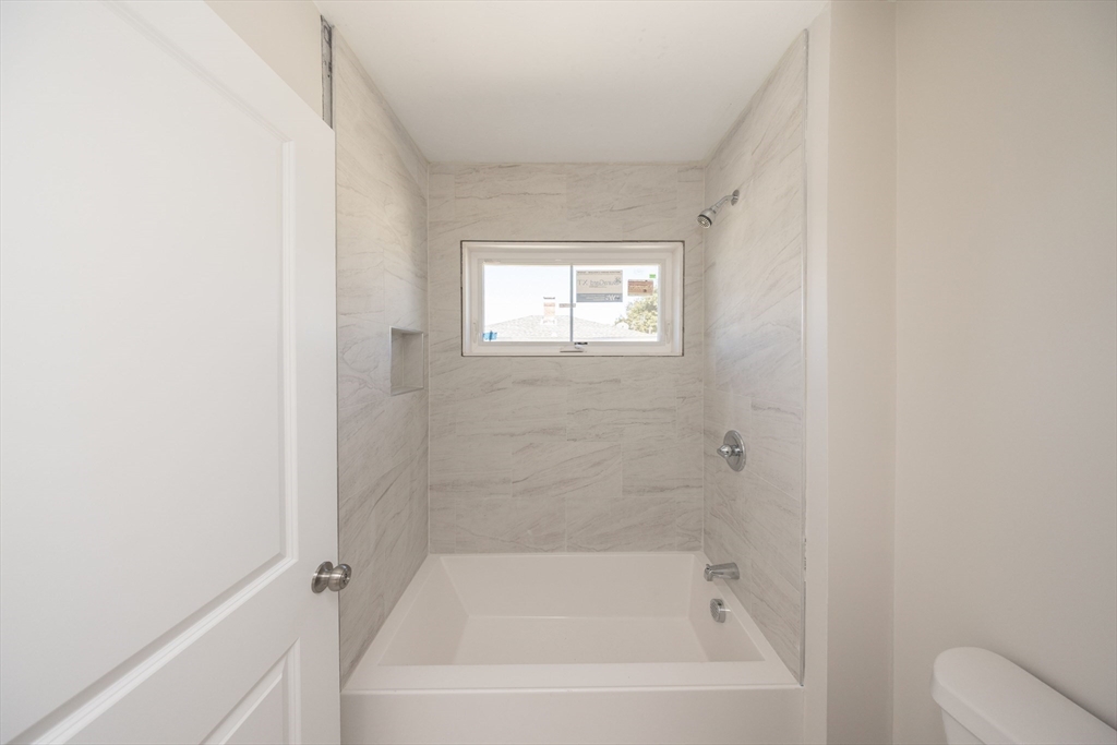 17 A Mott Street Worcester, MA 01604 - Photo 14 of 19