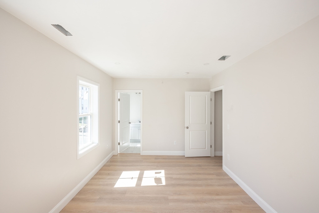 17 A Mott Street Worcester, MA 01604 - Photo 17 of 19