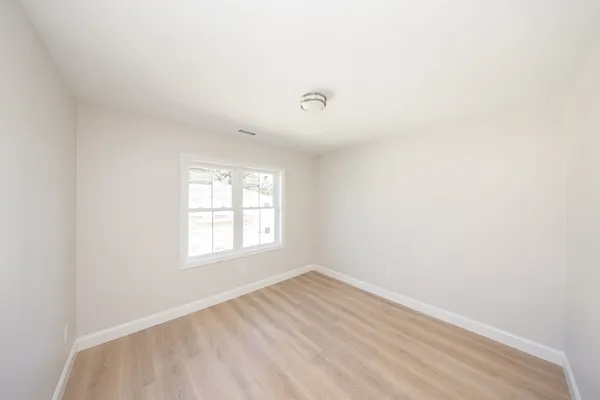 $470,000 | 17 A Mott Street, Worcester, MA 01604