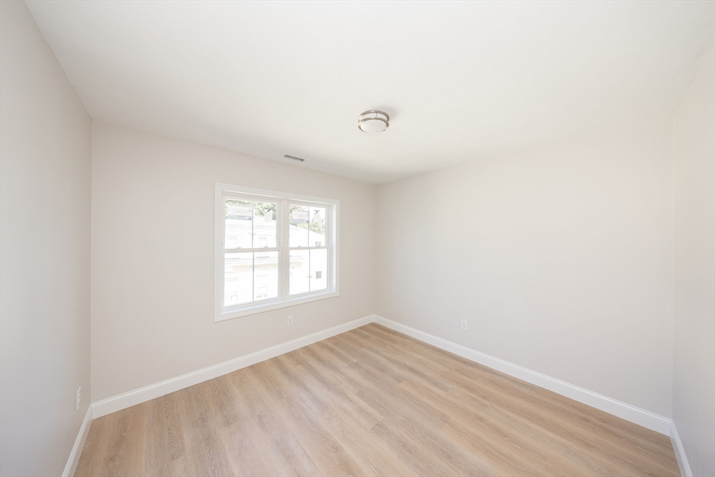 17 A Mott Street Worcester, MA 01604 - Photo 18 of 19