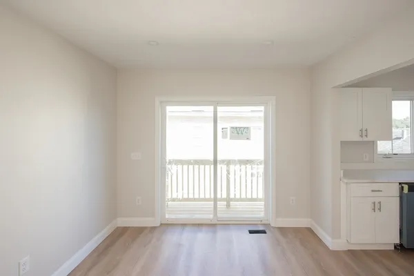 $470,000 | 17 A Mott Street, Worcester, MA 01604