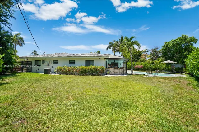 $1,115,000 | 2701 Northeast 52nd Street, Lighthouse Point, FL 33064