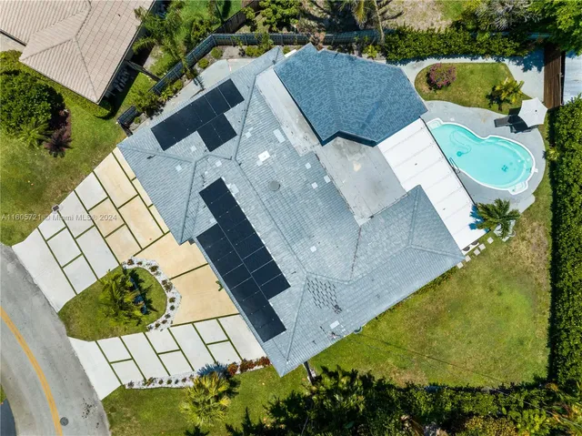 $1,115,000 | 2701 Northeast 52nd Street, Lighthouse Point, FL 33064