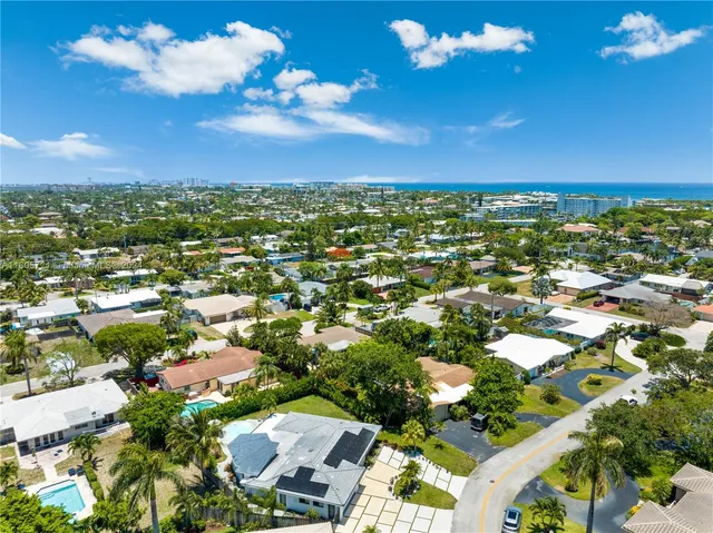 $1,115,000 | 2701 Northeast 52nd Street, Lighthouse Point, FL 33064