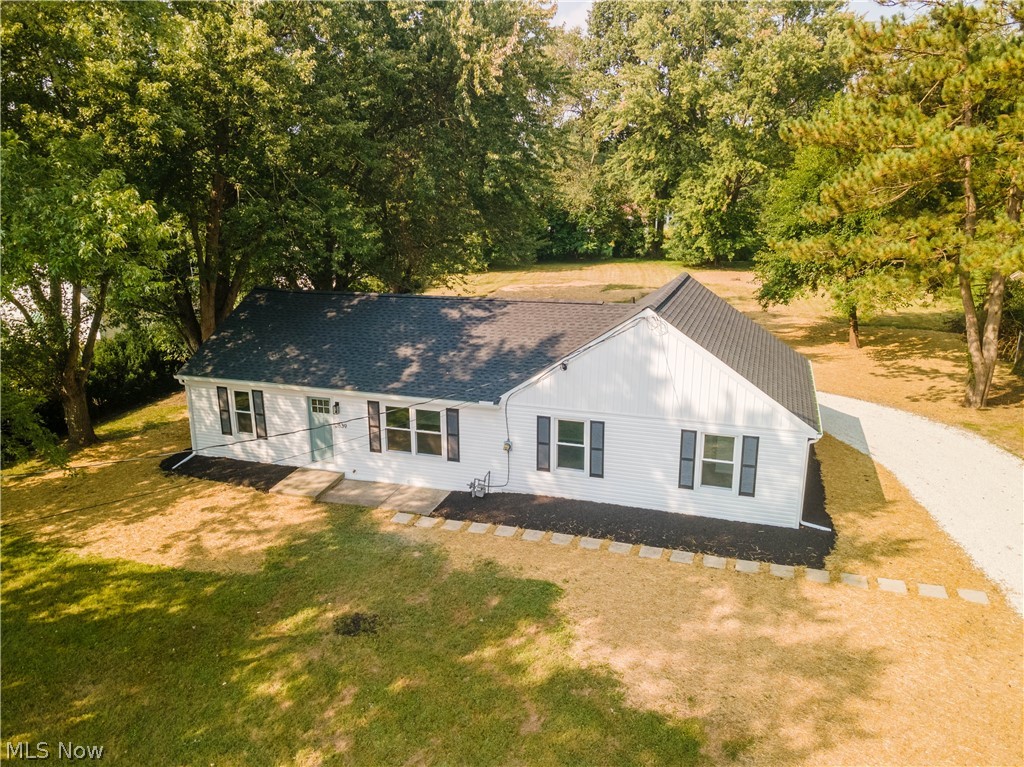 2839 Mayfair Road Akron, OH 44312 - Photo 3 of 35