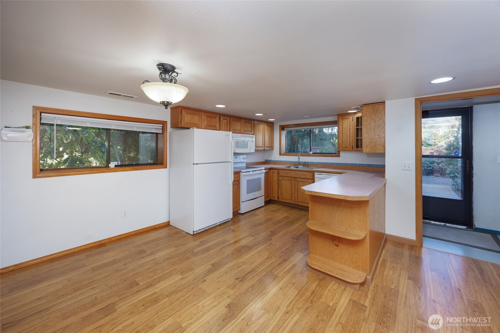 3228 227th Street Southwest Brier, WA 98036 - Photo 19 of 28