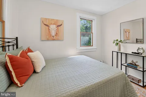 $450,000 | 9717 Capitol View Avenue, Silver Spring, MD 20910