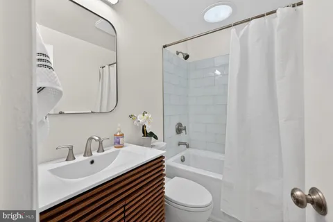 $450,000 | 9717 Capitol View Avenue, Silver Spring, MD 20910